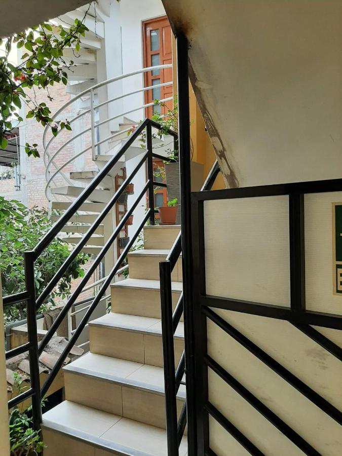 Hostal Don Cristobal อายากุตโช ภายนอก รูปภาพ