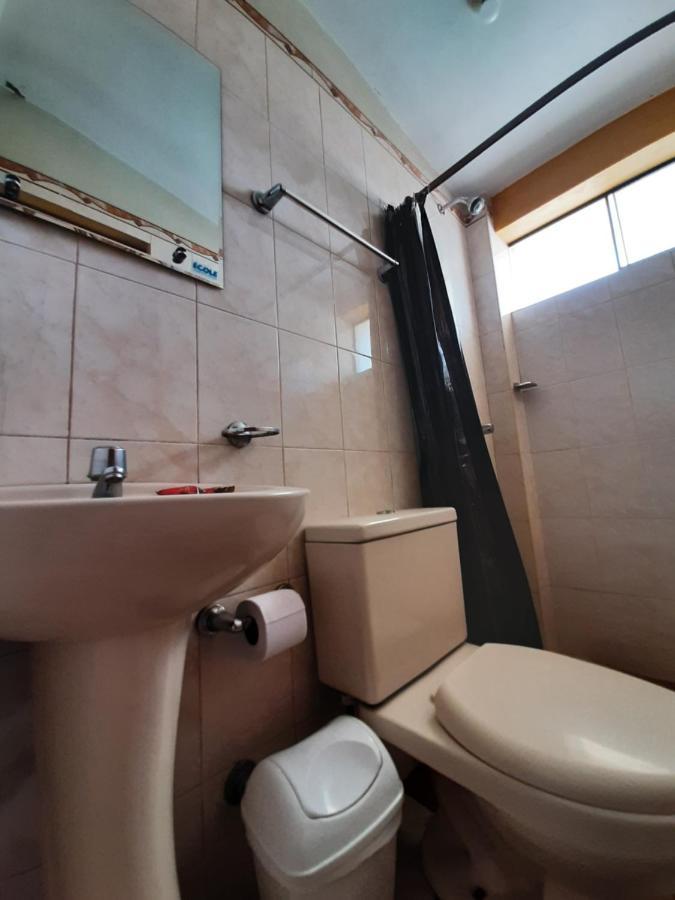 Hostal Don Cristobal อายากุตโช ภายนอก รูปภาพ