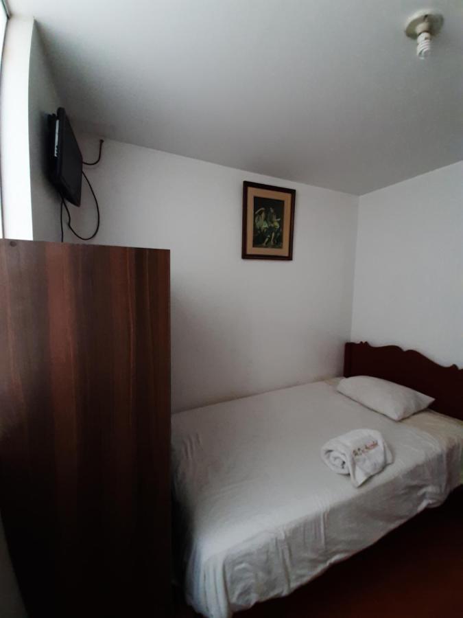 Hostal Don Cristobal อายากุตโช ภายนอก รูปภาพ